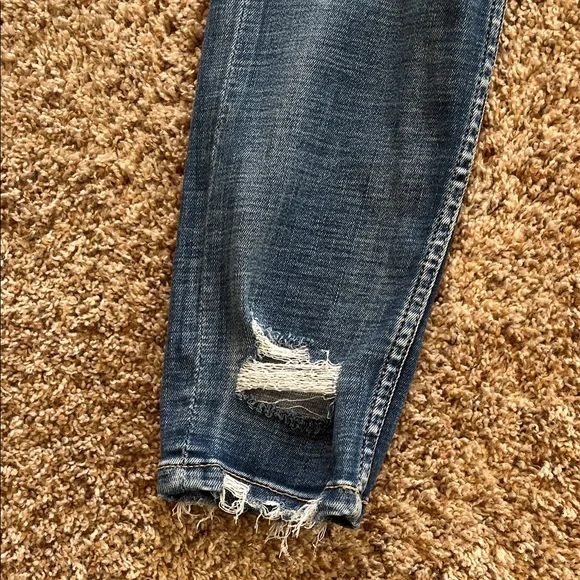 BKE Distressed Blue Ankle Jeans - Picture 5 of 7